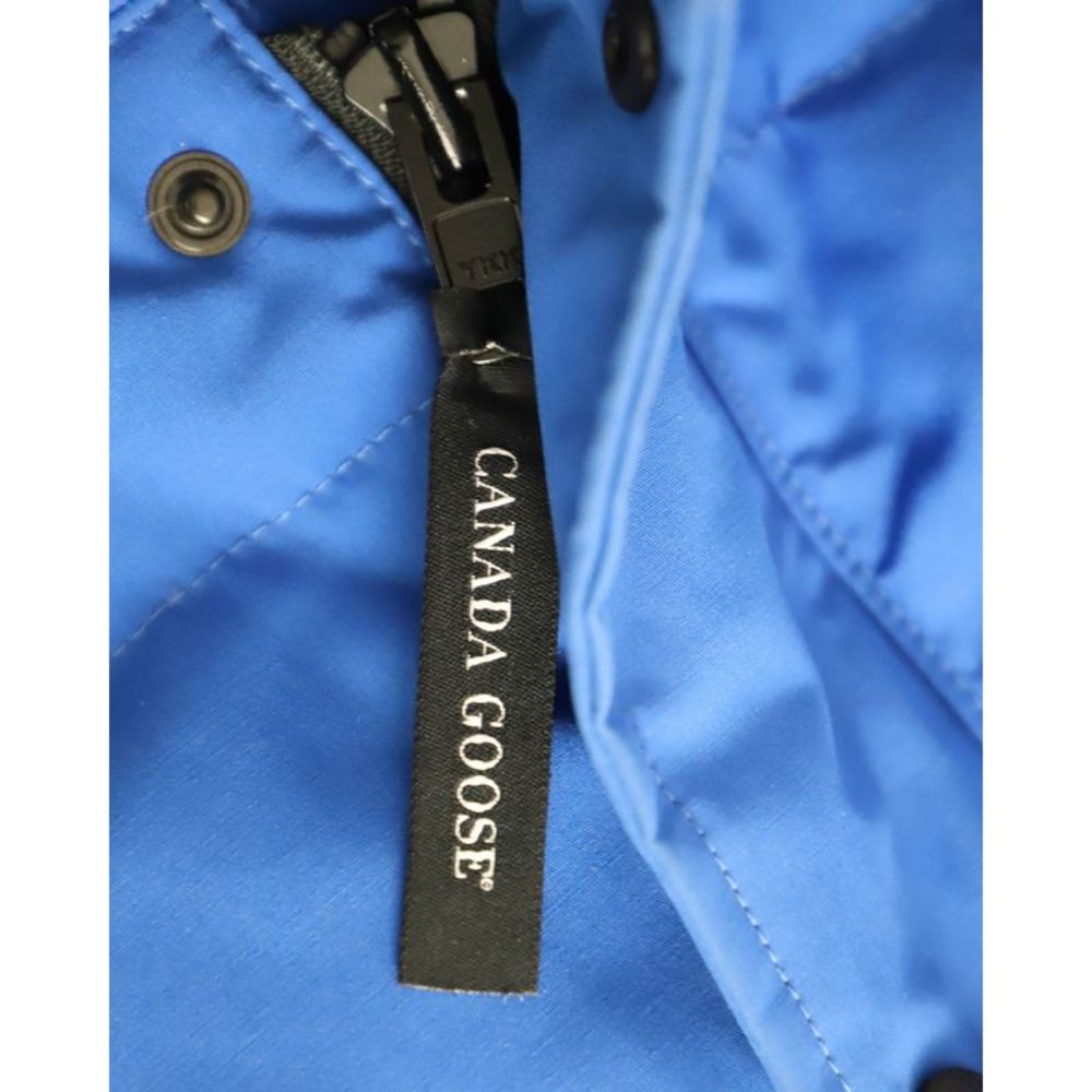 Pre Loved Canada Goose  PBI Freestyle Gilet in Blue Polyester - Picture 5 of 10